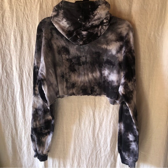 Over the Limit cropped tie dye hoodie womens size M drop shoulder - Picture 4 of 6